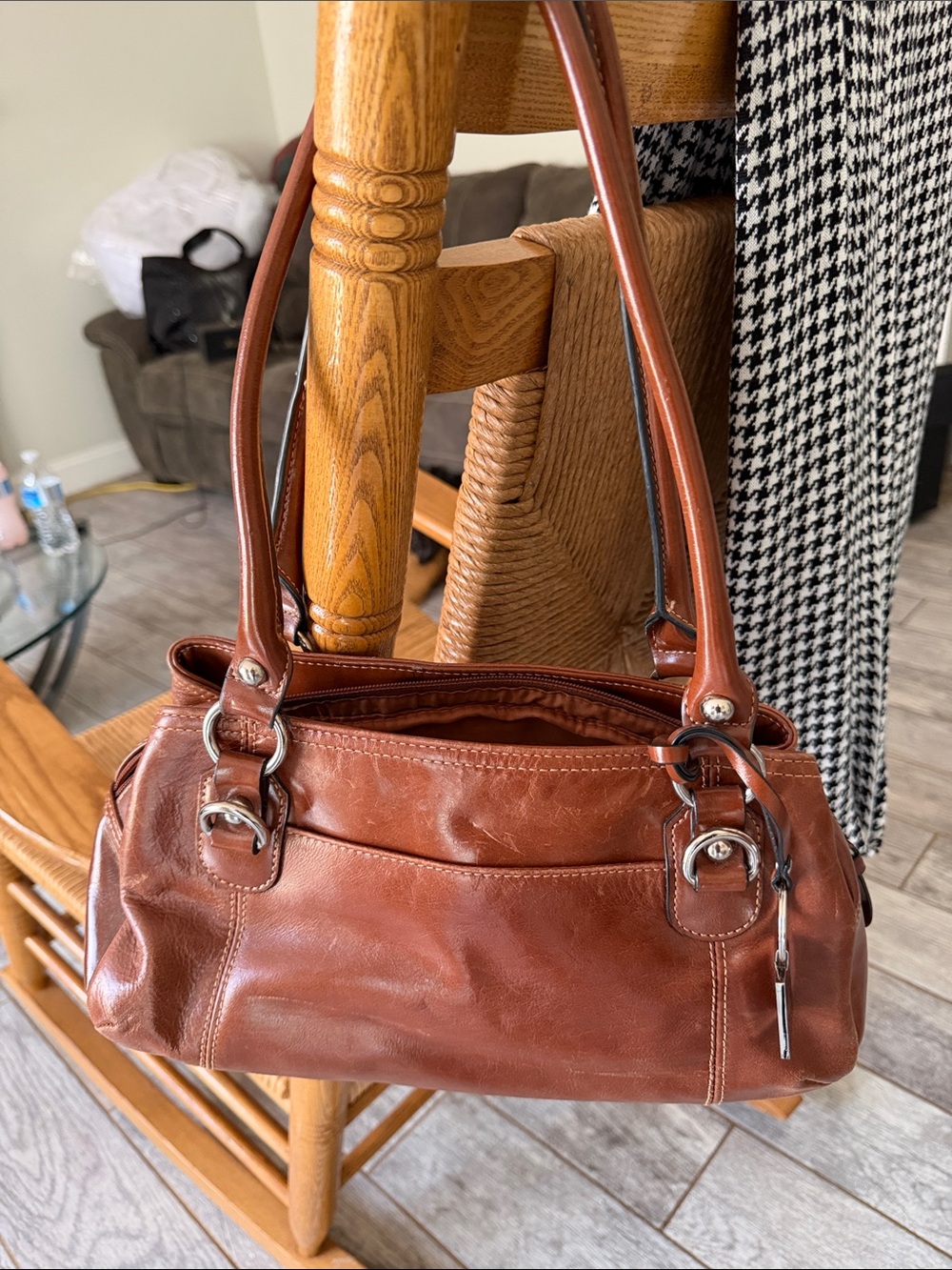 Giani Bernini Chestnut Brown Leather Shoulder Bag